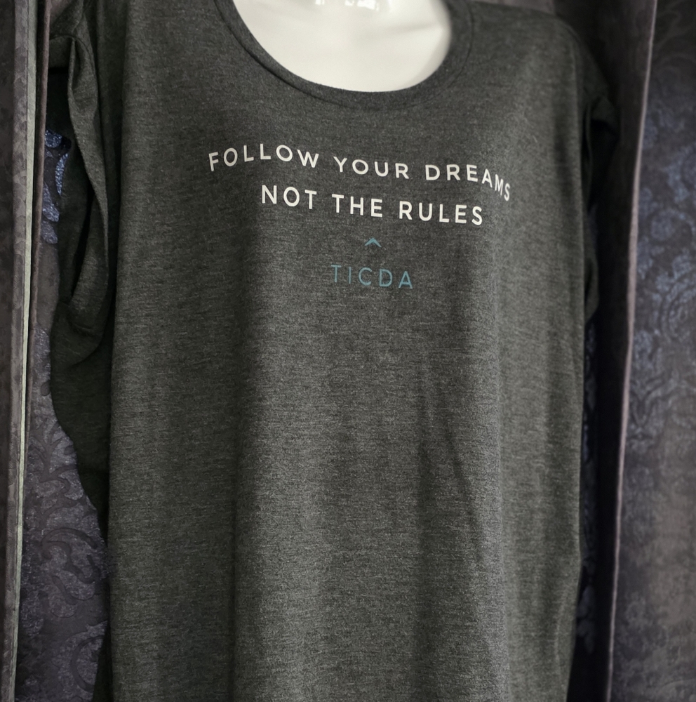 New Ticada Graphic Womens Muscel Tee Size Xl